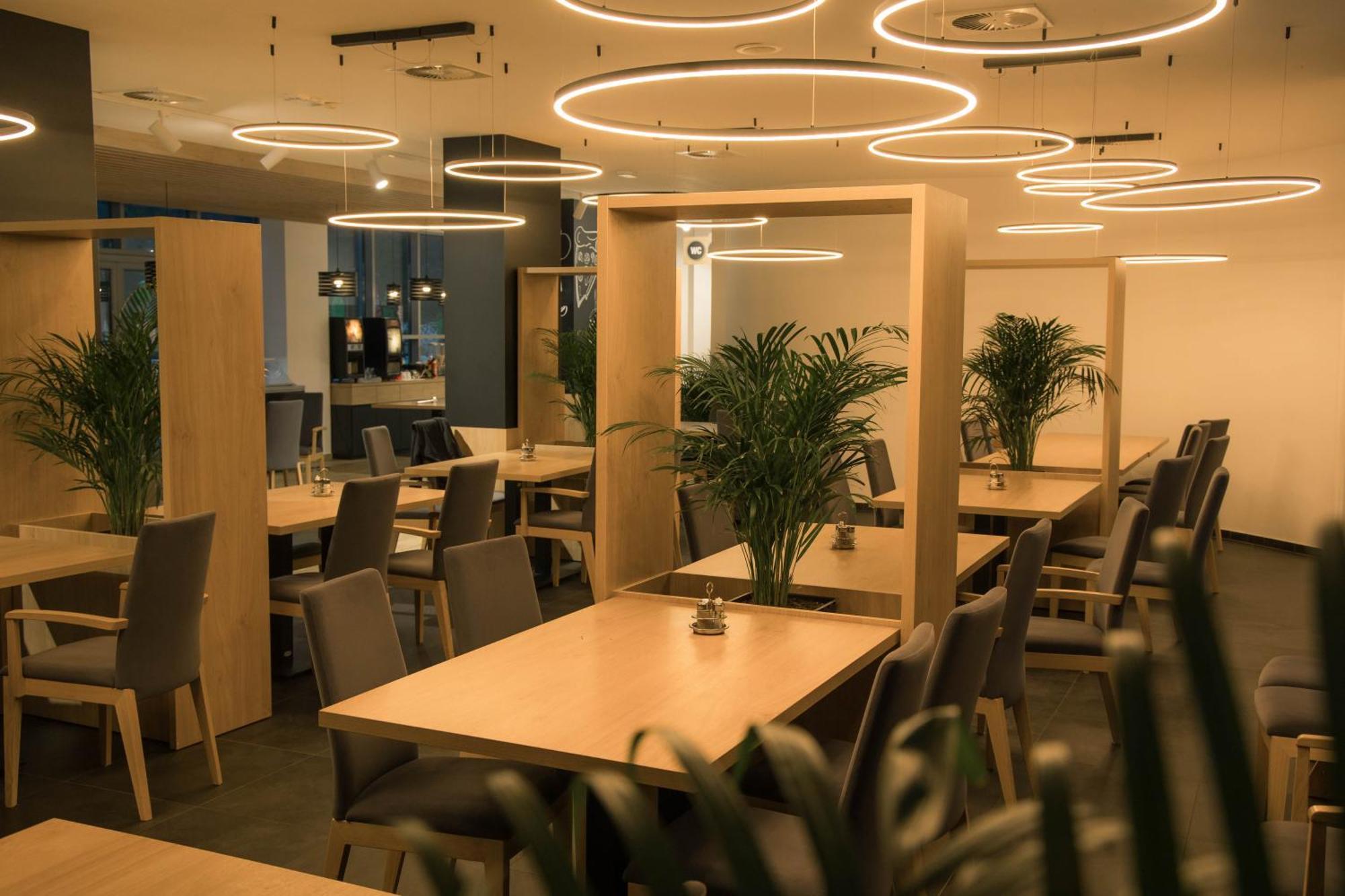 Hotel Aqua Roma Rimske Toplice Ngoại thất bức ảnh