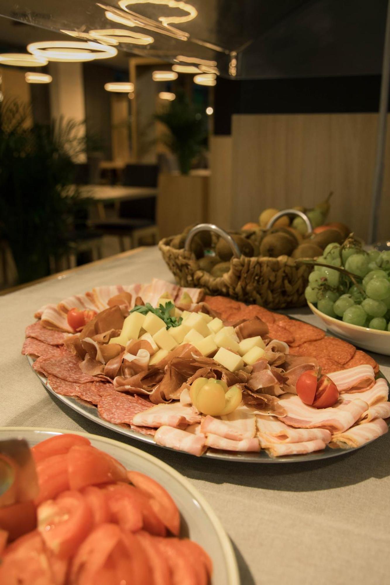 Hotel Aqua Roma Rimske Toplice Ngoại thất bức ảnh